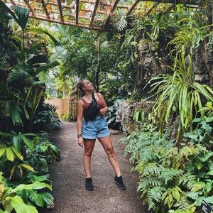 Meet your Posher, Raina